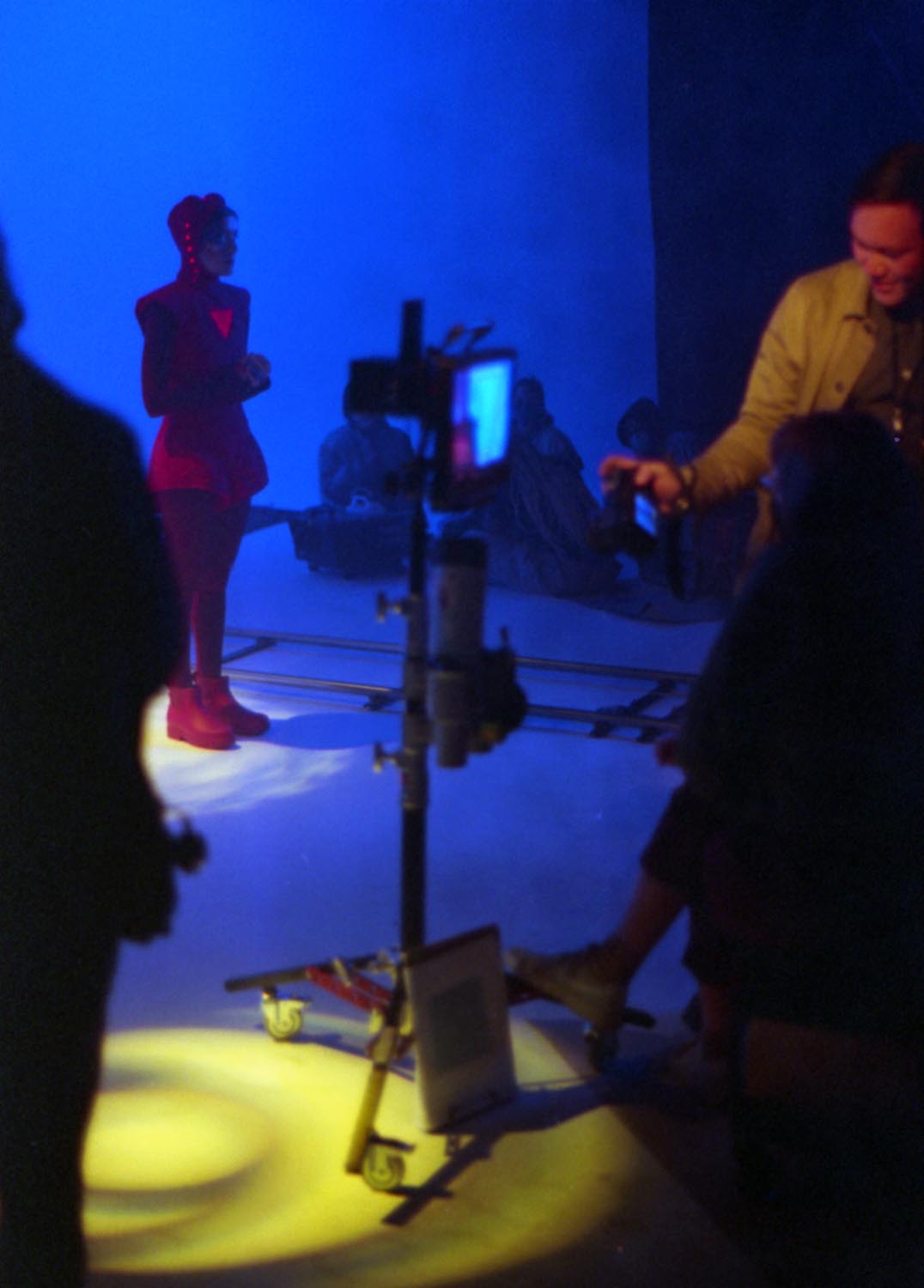 Behind the Scenes 019